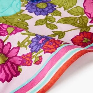 Aritzia Necessary cotton silk Diamond scarf